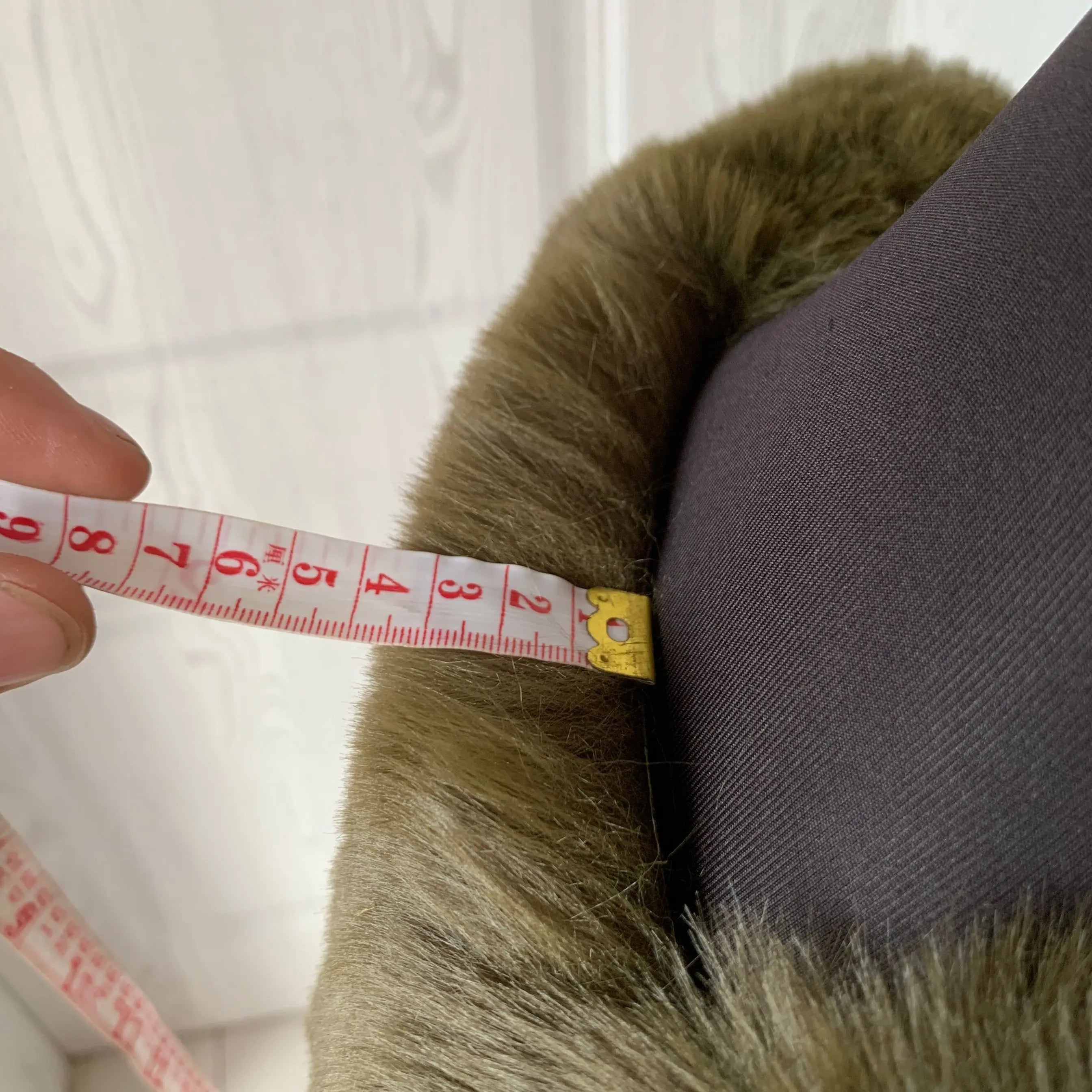 Women's Cropped Faux Fur Jacket – Plush Winter Statement Coat