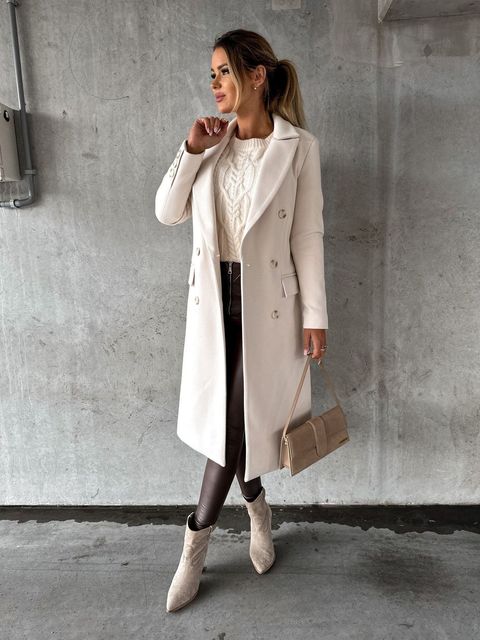 Women's Double-Breasted Winter Coat – Tailored Long Sleeve Overcoat
