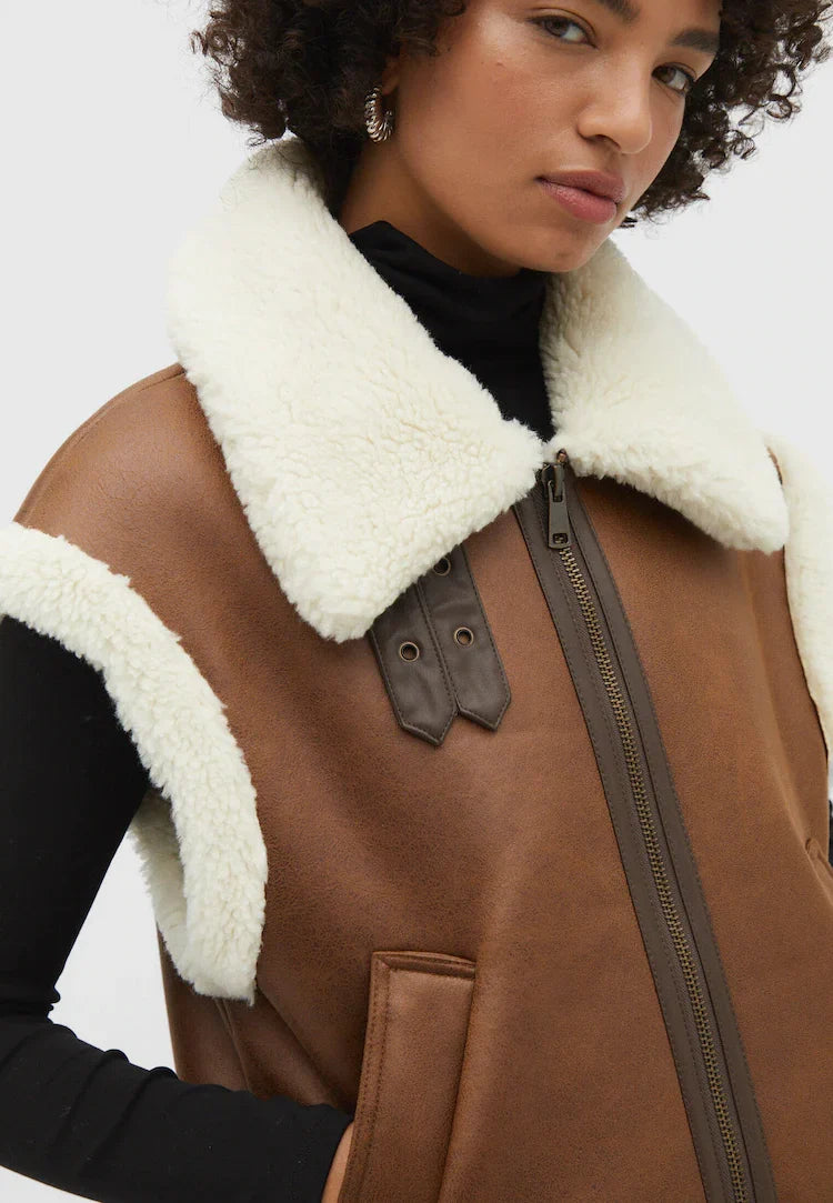 Women's Faux Leather Gilet – Fur Lined Sleeveless Winter Vest