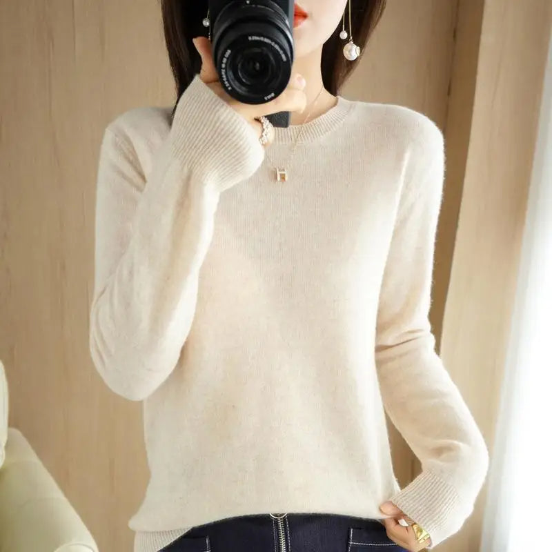Women's Crew Neck Sweater – Lightweight Long Sleeve Knit Sweater