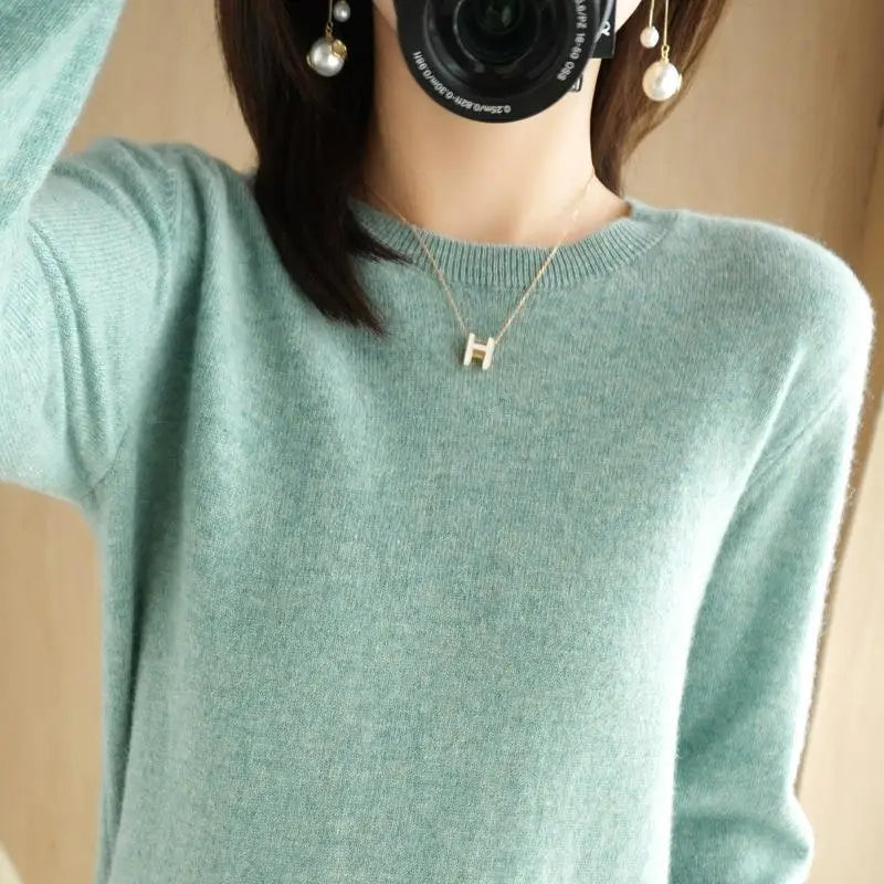Women's Crew Neck Sweater – Lightweight Long Sleeve Knit Sweater
