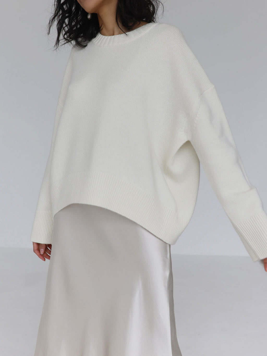 Women's Oversized Knit Sweater – Relaxed Crew Neck Long Sleeve Pullover