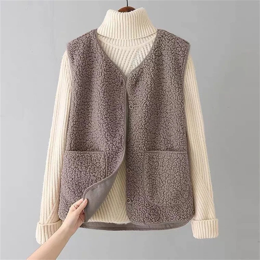 Women's Button Front Gilet – Relaxed Pocket Layering Vest