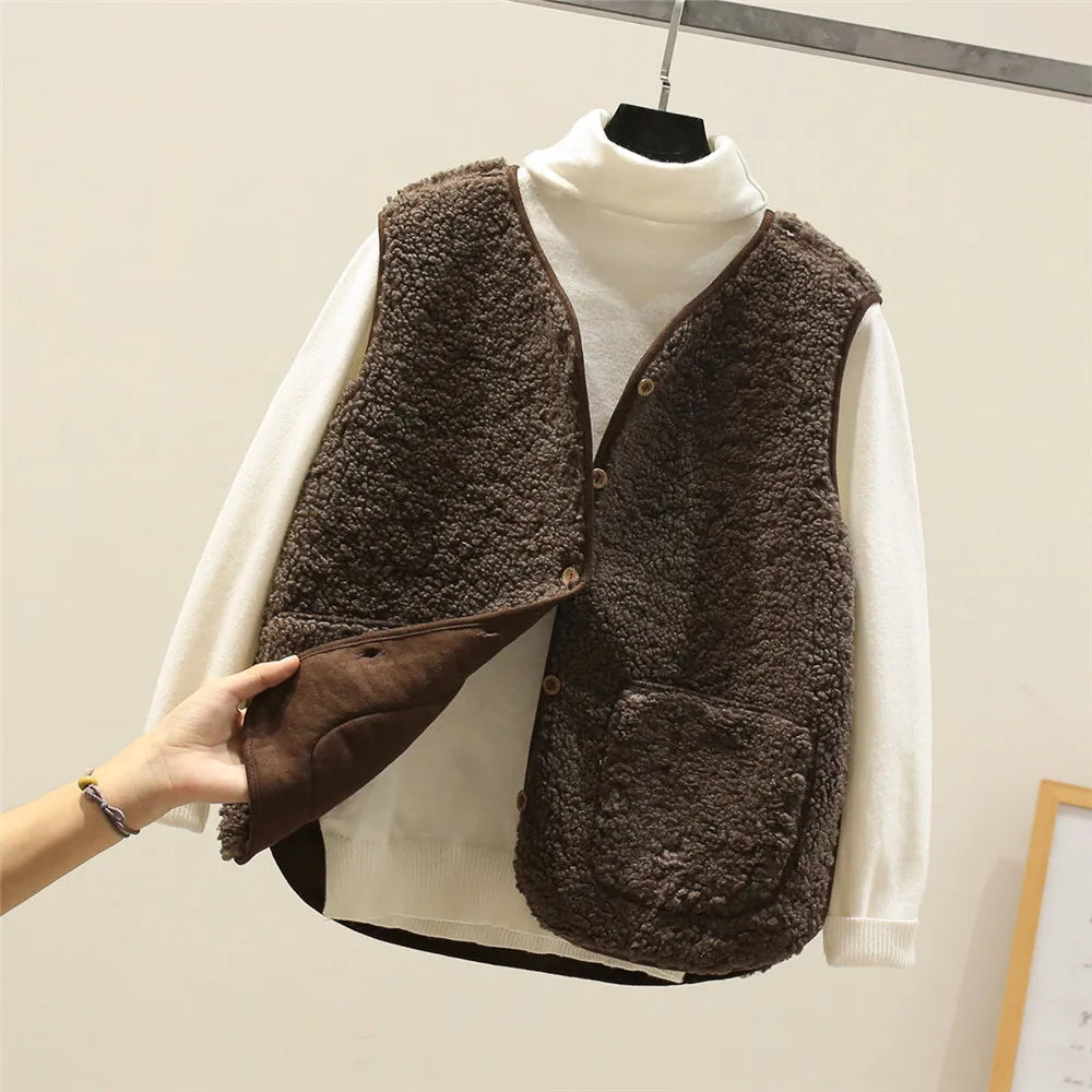 Women's Button Front Gilet – Relaxed Pocket Layering Vest