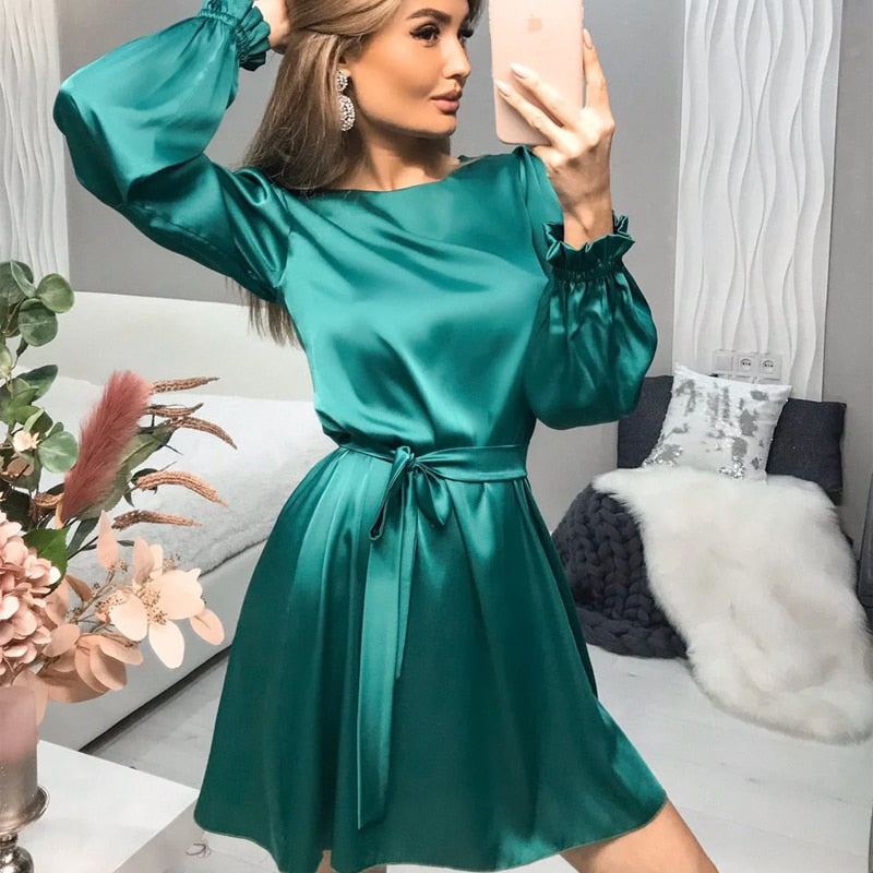 Women's Sleek Evening Dress – Classic Formal Occasion Dress