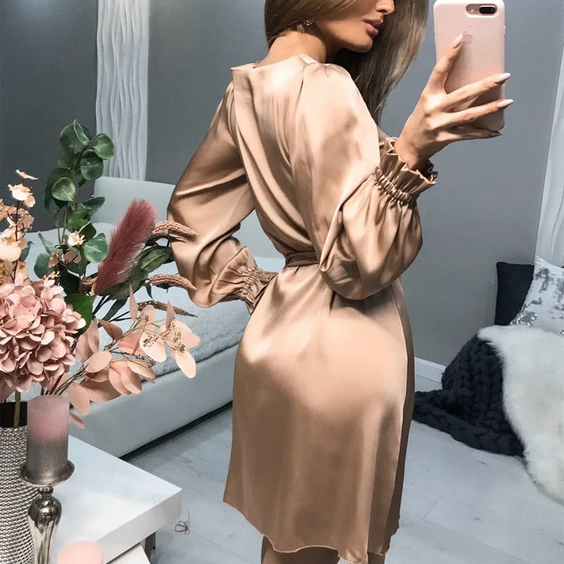 Women's Sleek Evening Dress – Classic Formal Occasion Dress