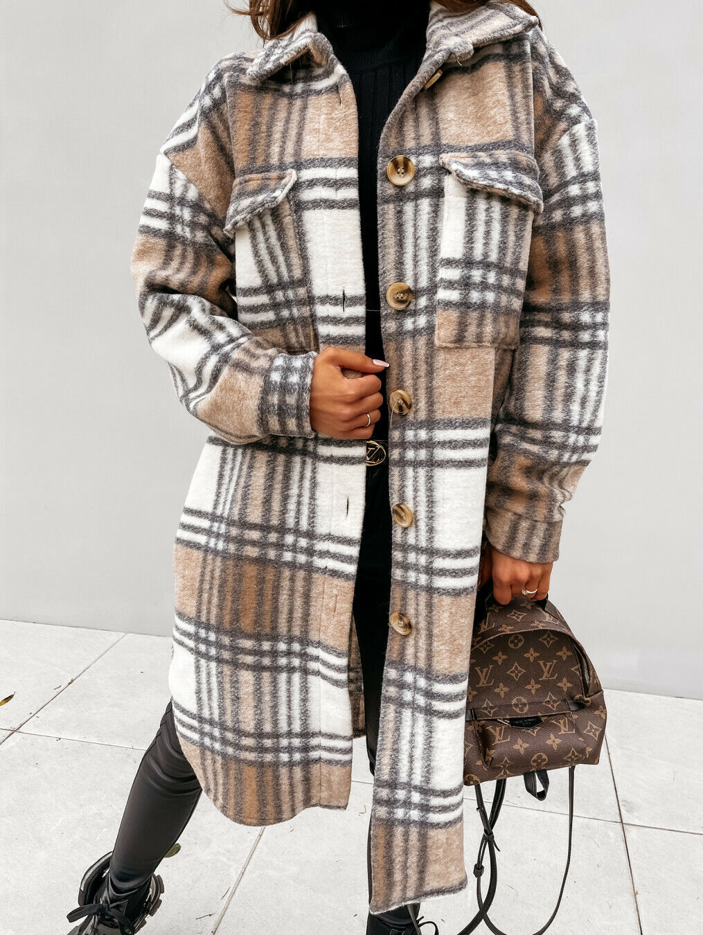 Women's Plaid Long Coat – Relaxed Button Front Winter Coat