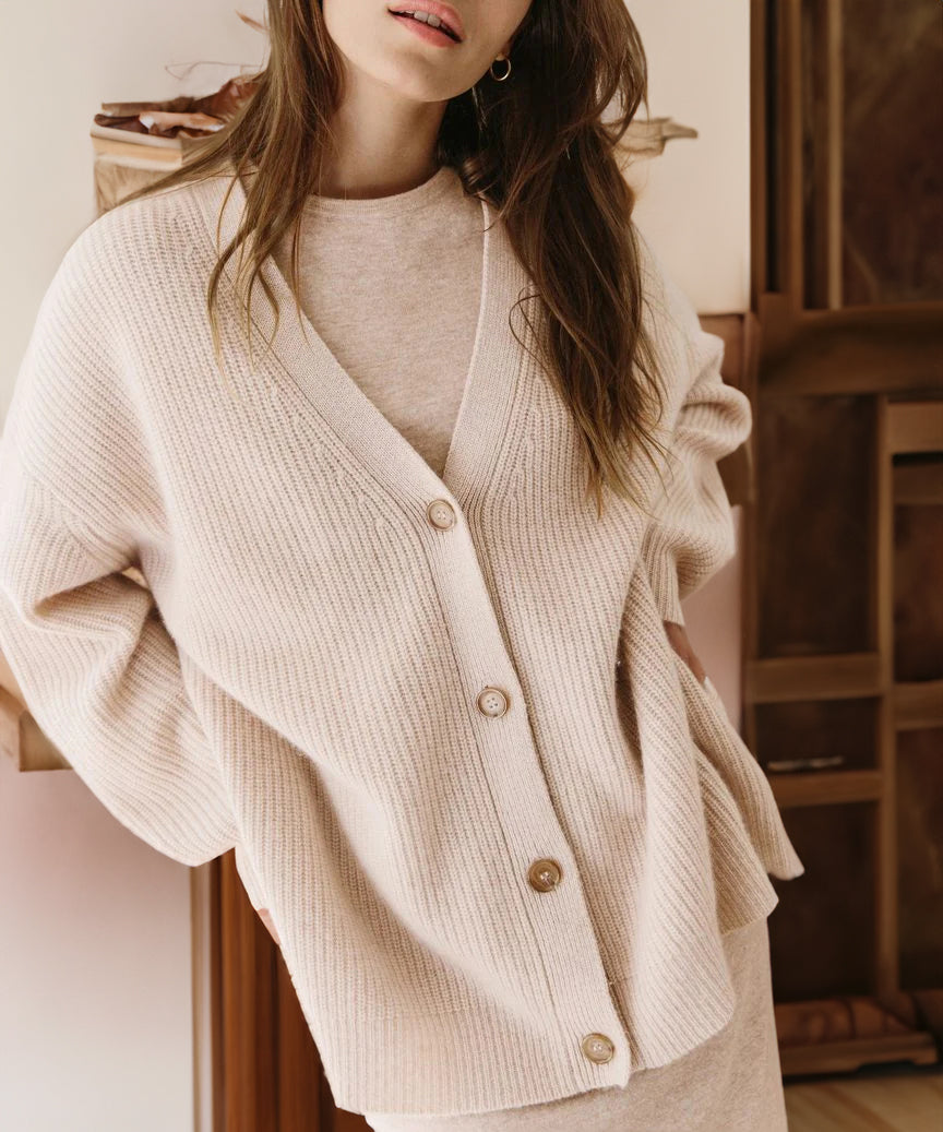 Women's Oversized Button Cardigan – Relaxed Long Sleeve Cardigan
