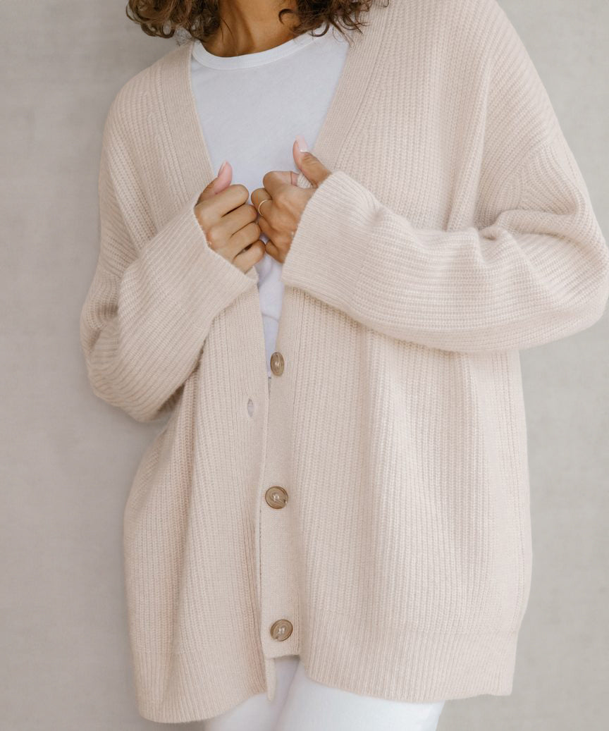 Women's Oversized Button Cardigan – Relaxed Long Sleeve Cardigan