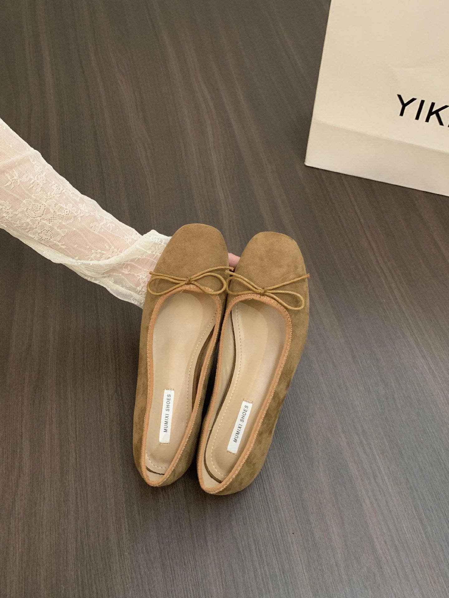 Women's Ballet Flats with Decorative Bow and Soft Insole