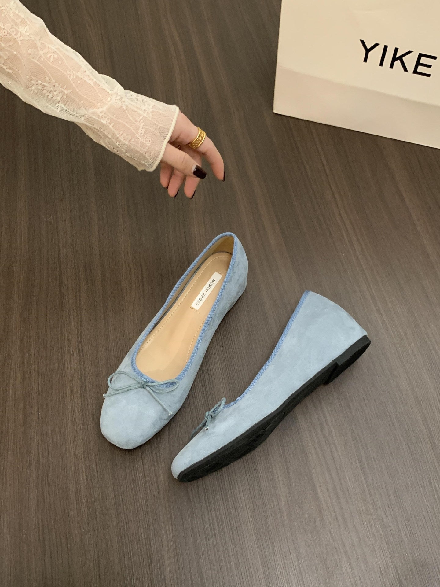 Women's Ballet Flats with Decorative Bow and Soft Insole