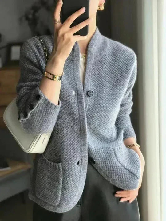 Women's Classic Crew Neck Sweater – Lightweight Long Sleeve Knit Pullover