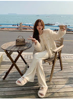 Women's Faux Fur Collar Coat – Cropped Plush Winter Jacket