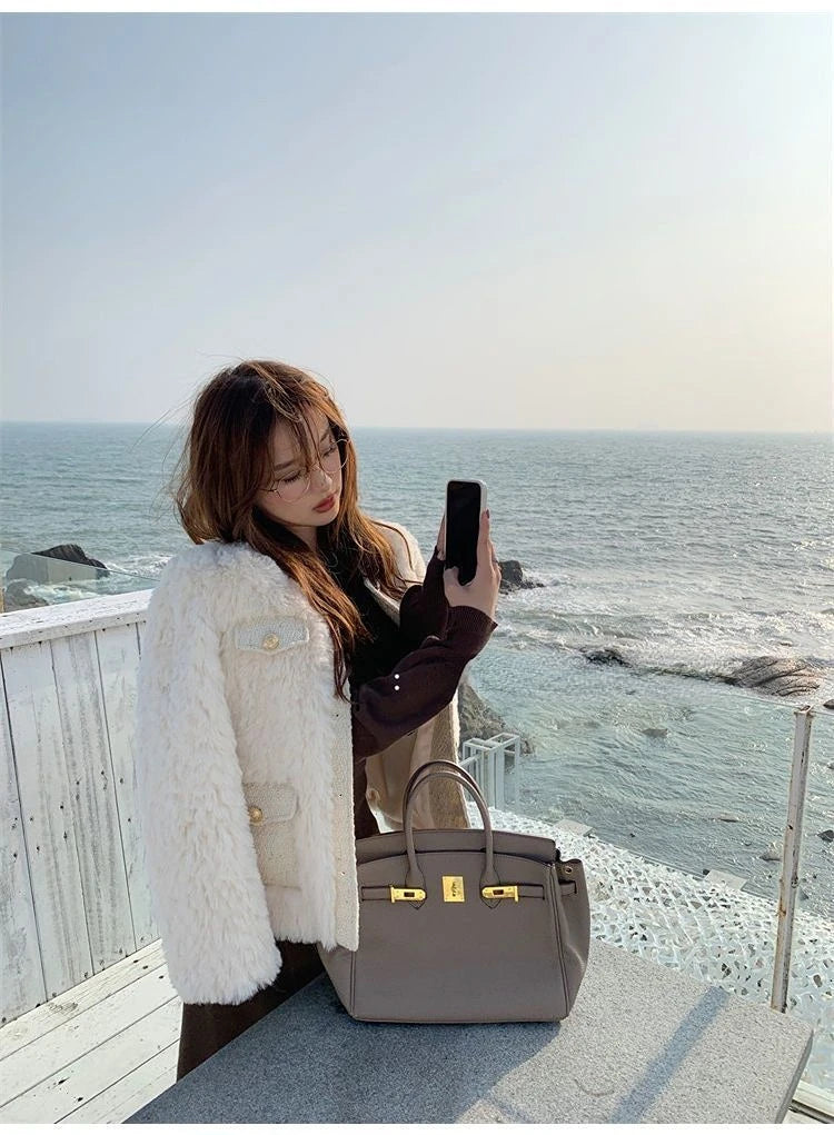 Women's Faux Fur Collar Coat – Cropped Plush Winter Jacket