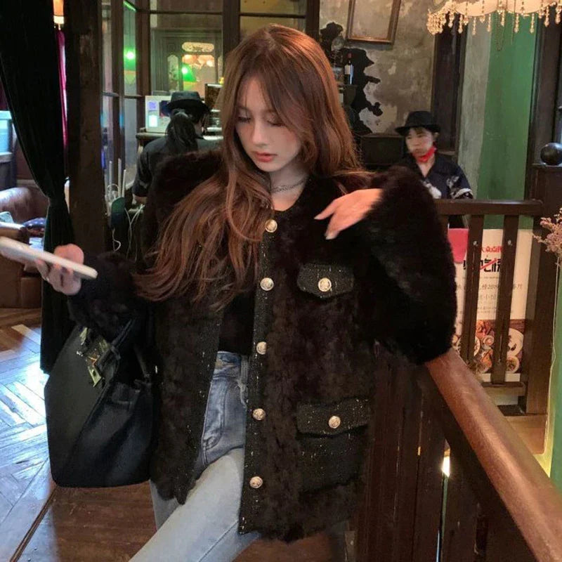 Women's Faux Fur Collar Coat – Cropped Plush Winter Jacket