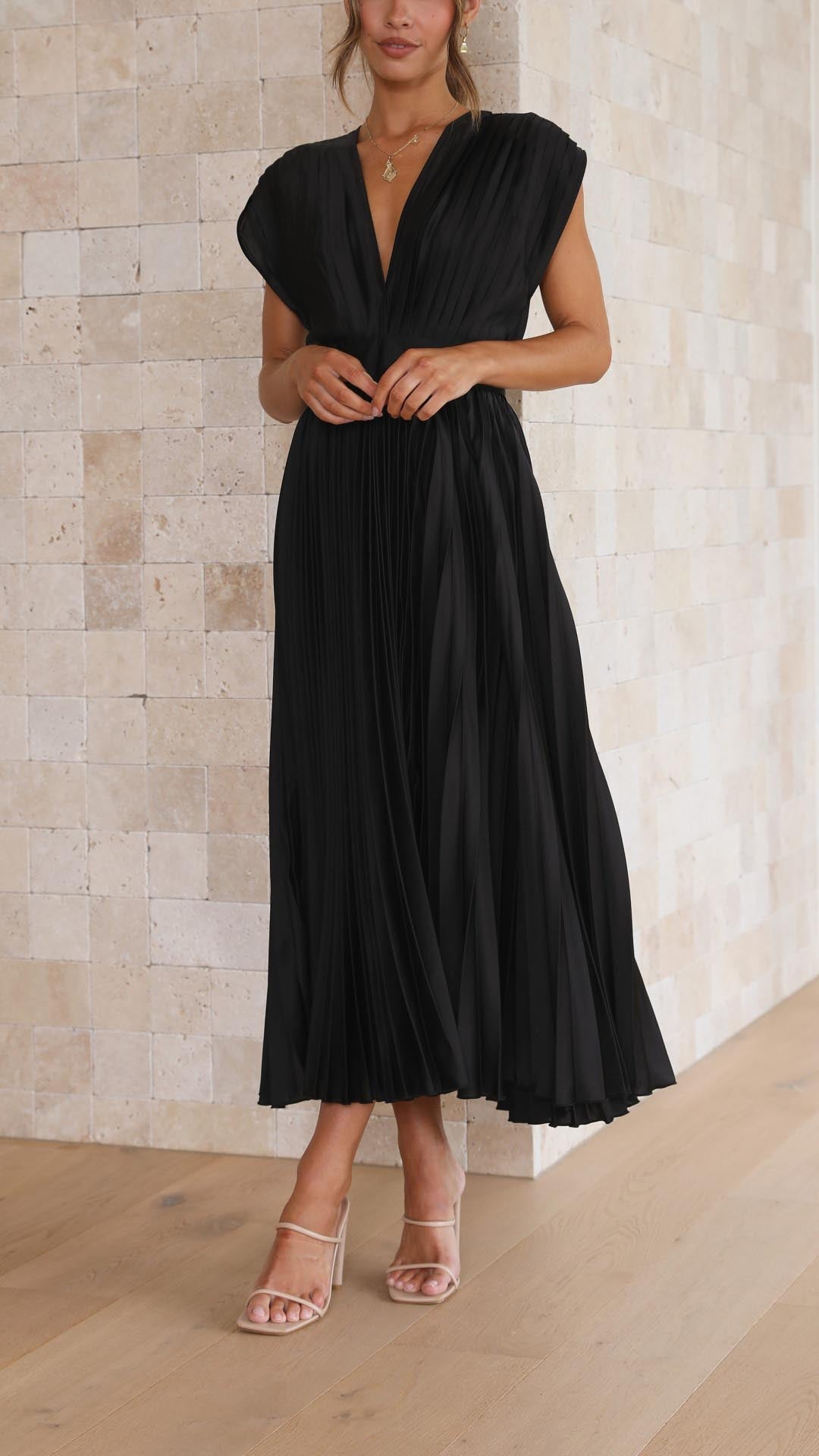 Women's Pleated Maxi Dress – Flowing Occasion Dress