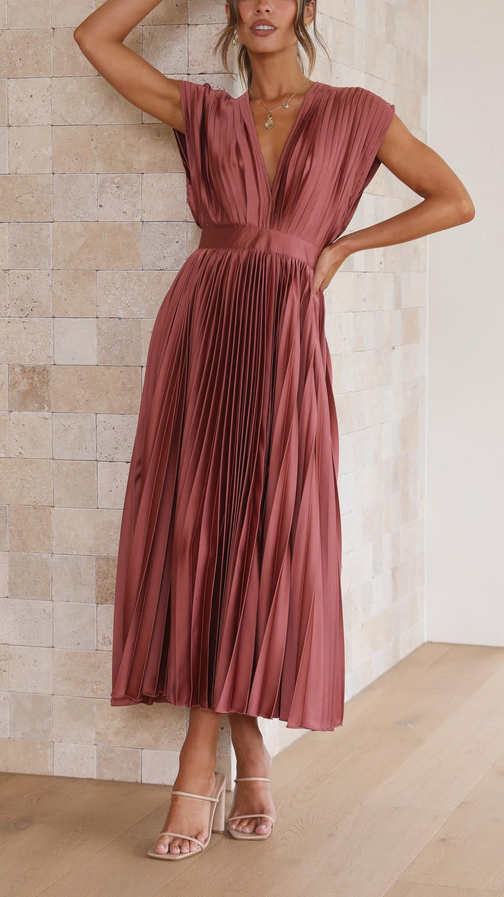 Women's Pleated Maxi Dress – Flowing Occasion Dress
