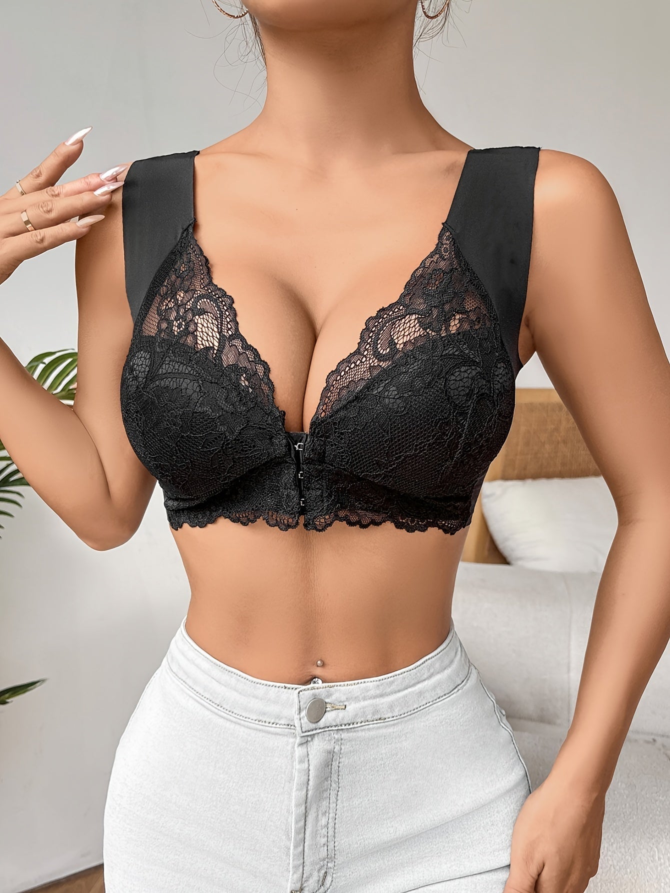 Women's Front Closure Wireless Bra – Adjustable Everyday Support Bra