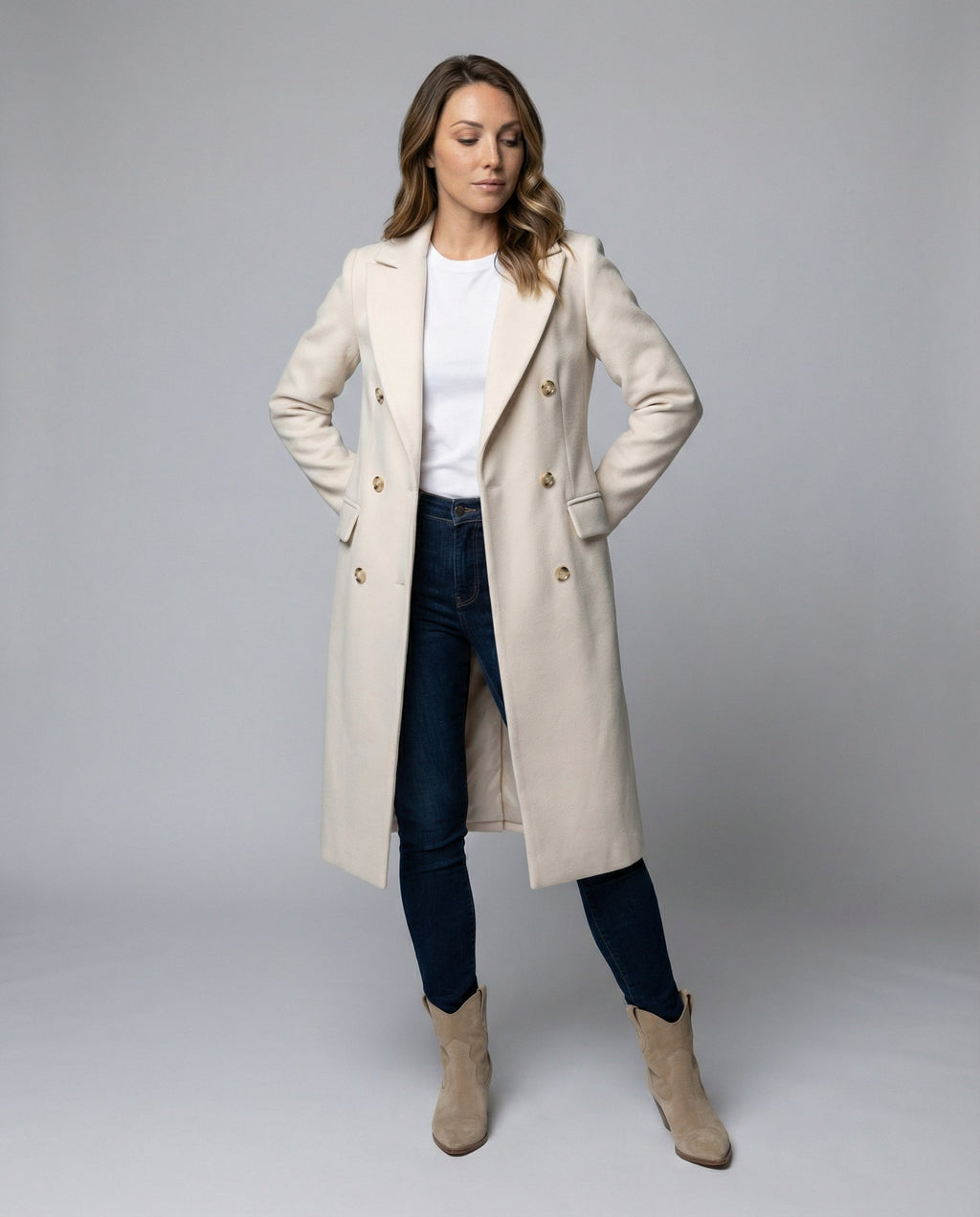 Women's Double-Breasted Winter Coat – Tailored Long Sleeve Overcoat