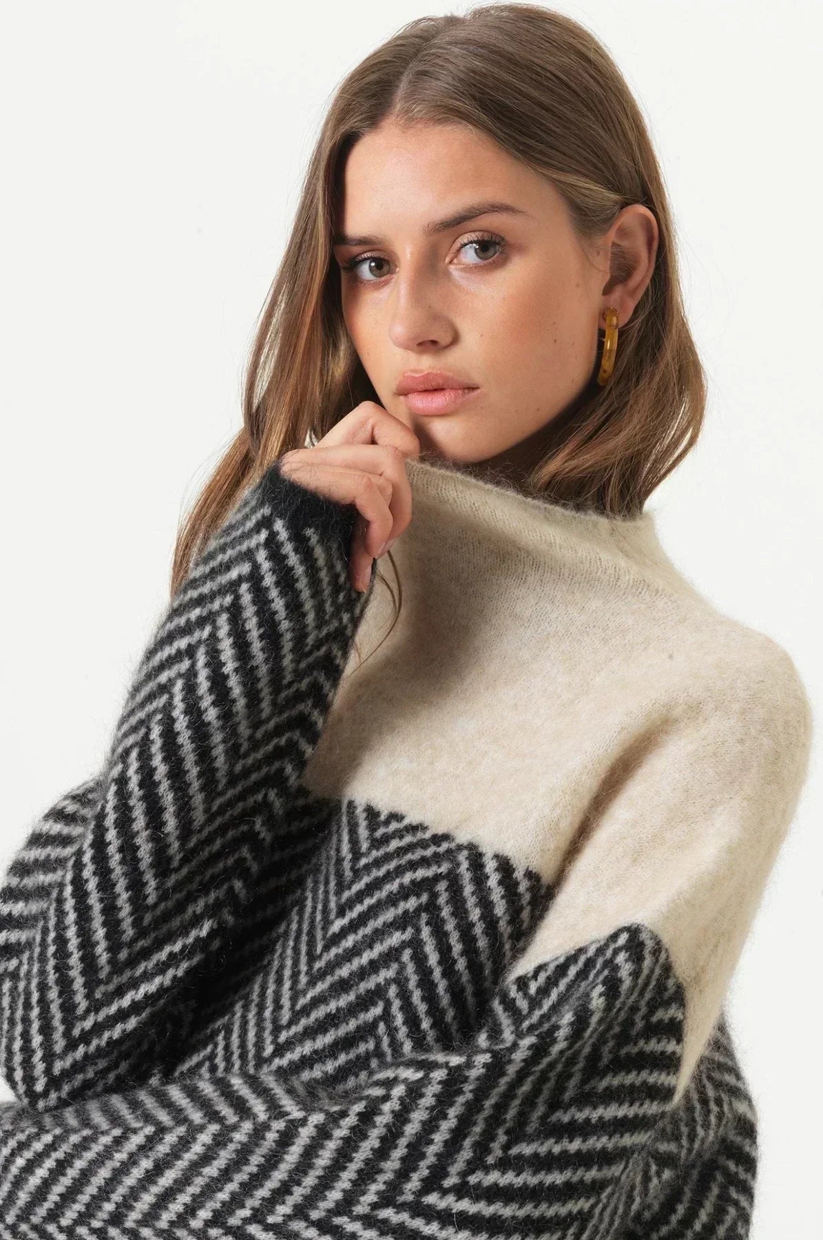 Women's High Neck Sweater – Relaxed Fit Winter Knit Sweater