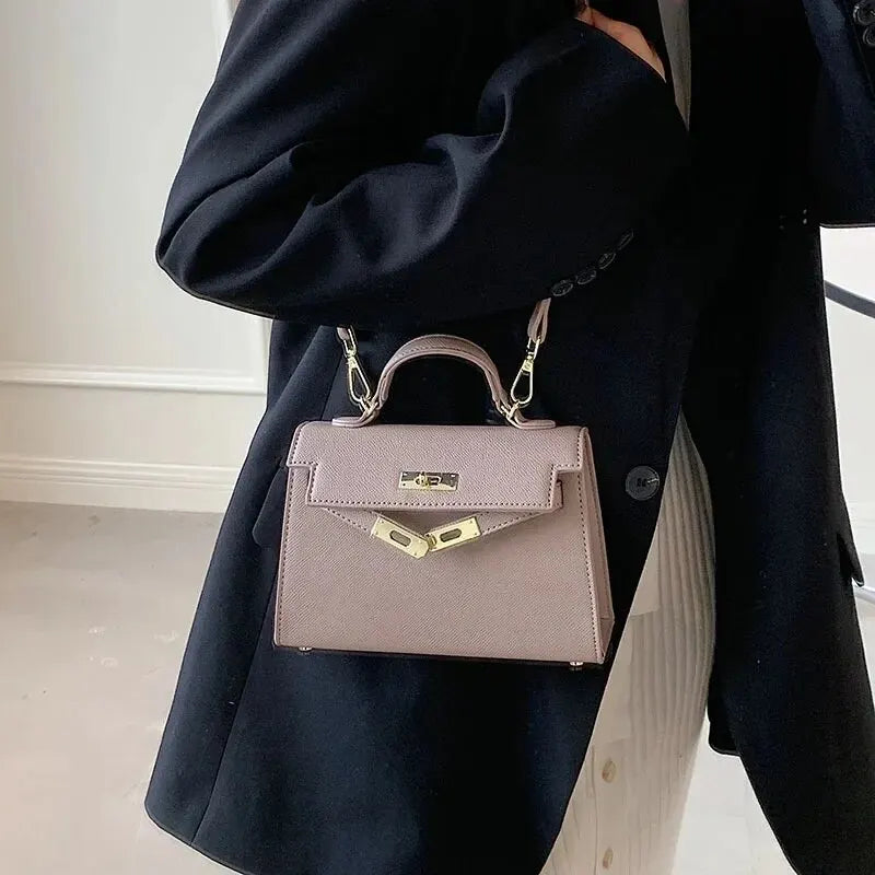 Women's Elegant Handbag – Classic Faux Leather Handbag – Raegan