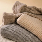 Women's Turtleneck Sweater – Classic Roll Neck Winter Sweater