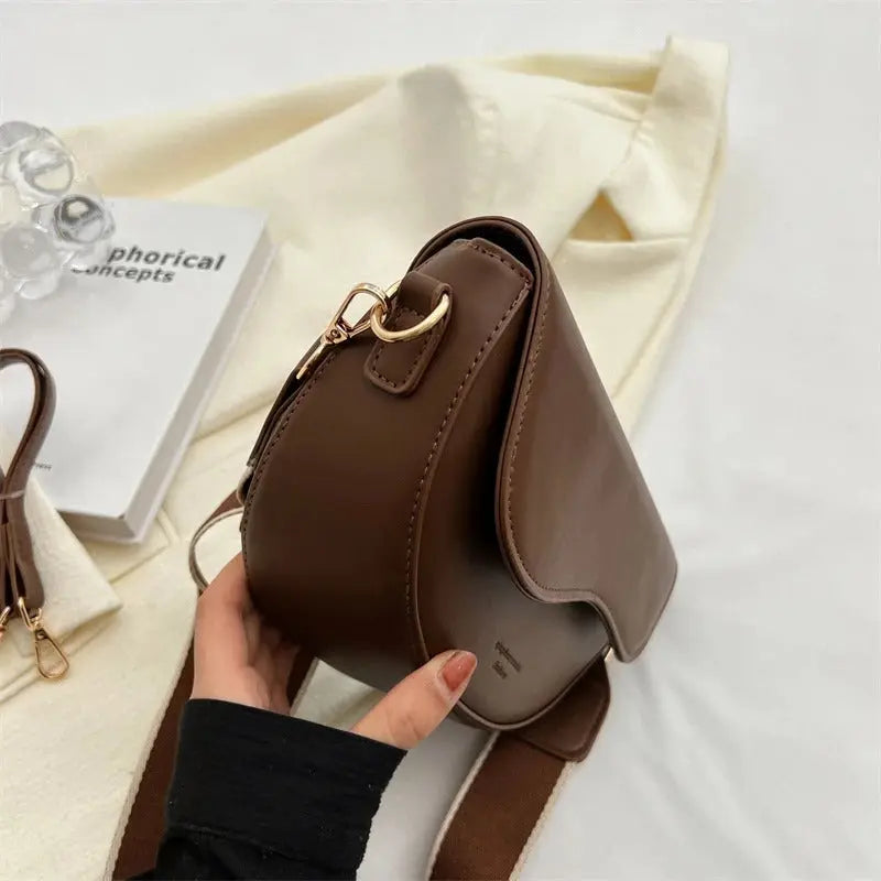 Women's Luxe Shoulder Bag – Elegant Fashion Shoulder Bag – Aimee