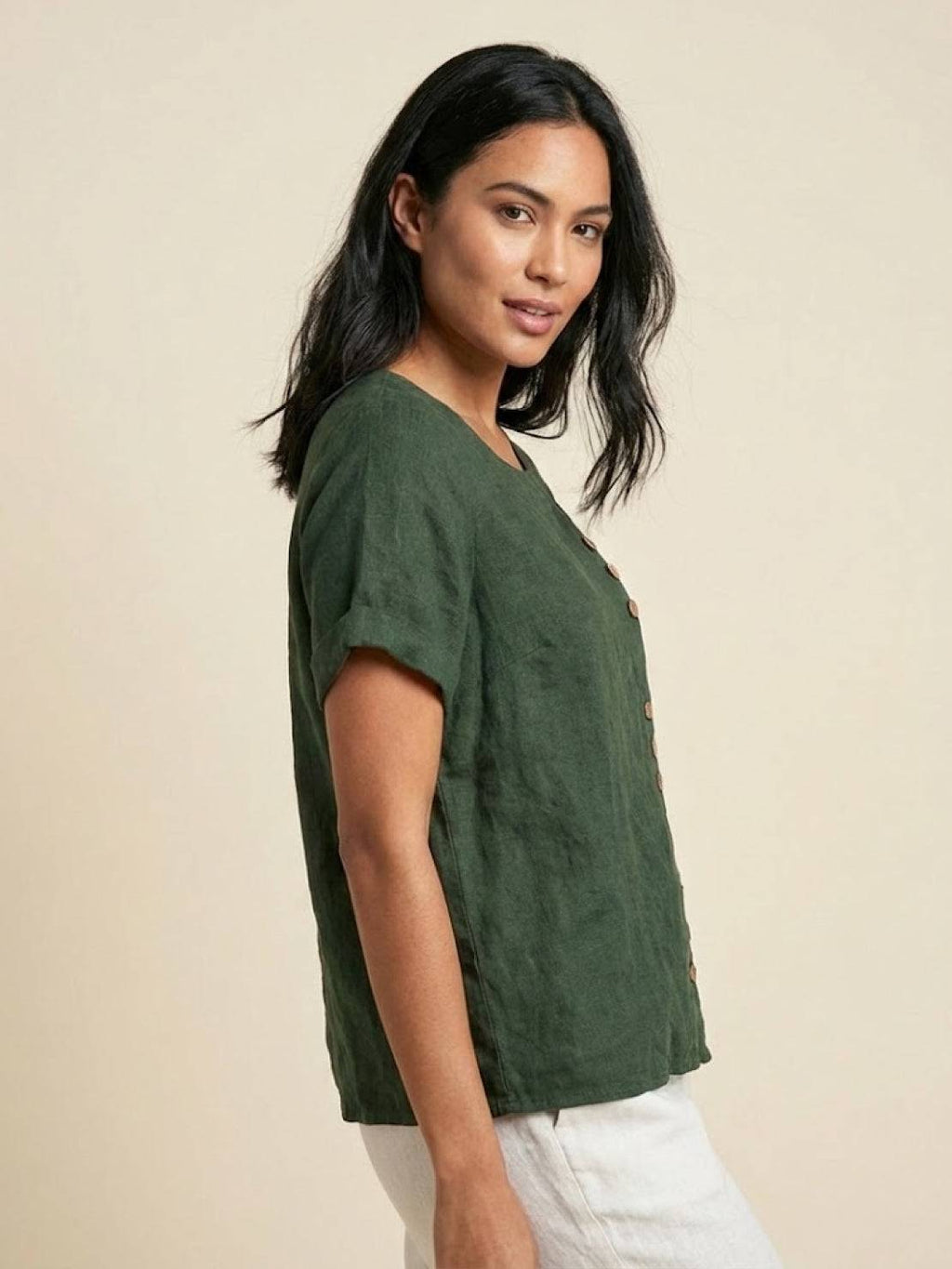 Women's Button Blouse with Crew Neck and Relaxed Silhouette
