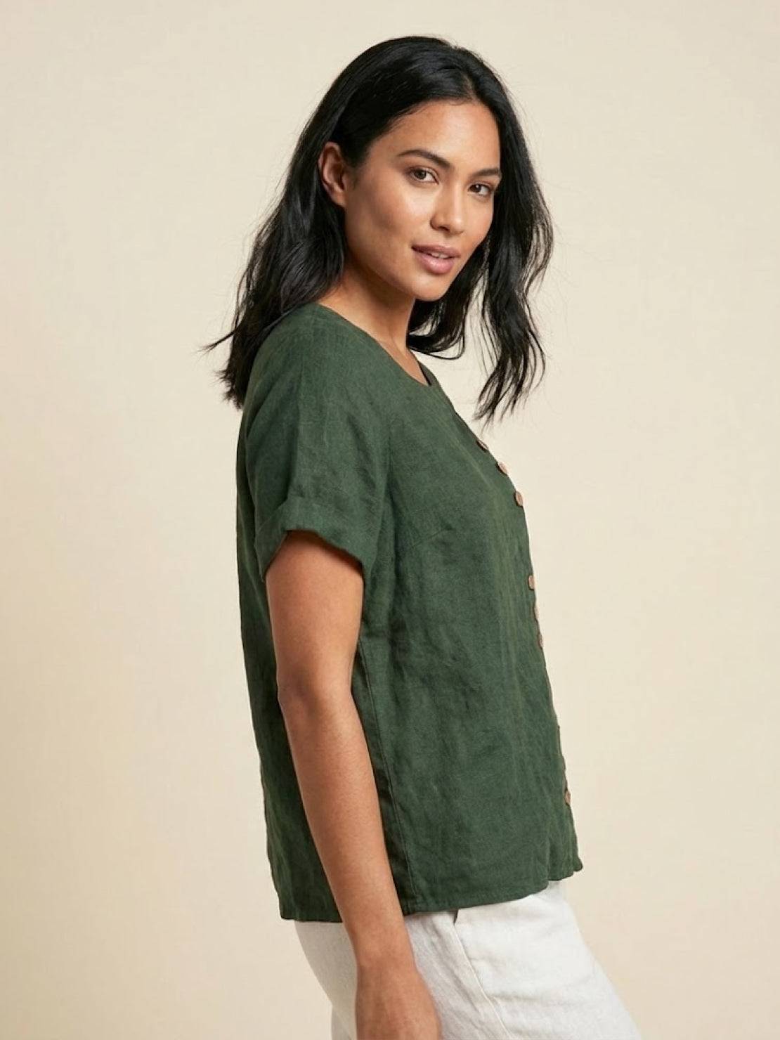 Women's Button Blouse with Crew Neck and Relaxed Silhouette