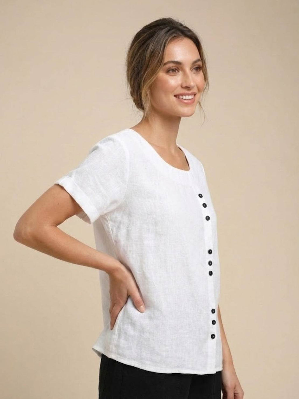 Women's Button Blouse with Crew Neck and Relaxed Silhouette