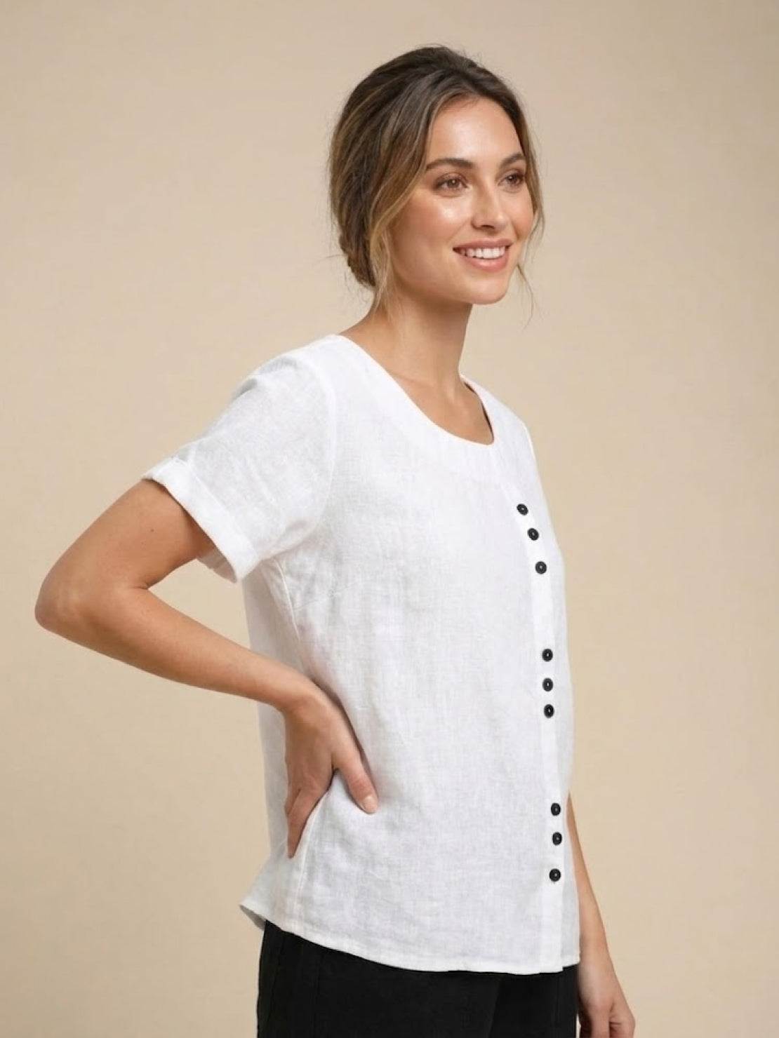 Women's Button Blouse with Crew Neck and Relaxed Silhouette