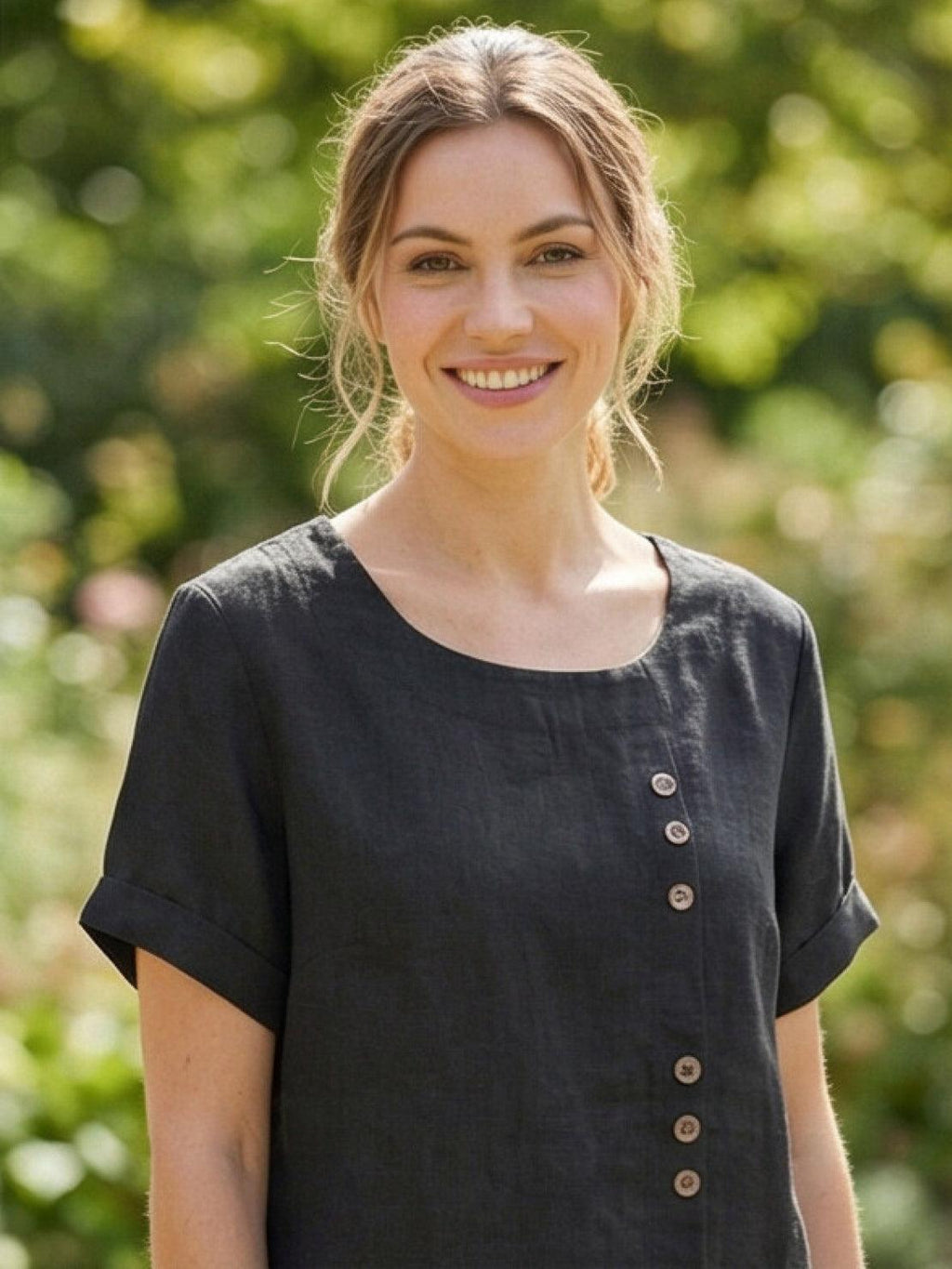 Women's Button Blouse with Crew Neck and Relaxed Silhouette