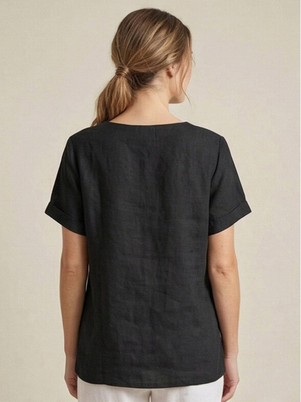 Women's Button Blouse with Crew Neck and Relaxed Silhouette