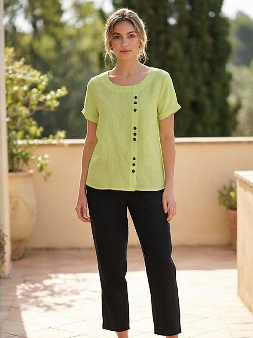 Women's Button Blouse with Crew Neck and Relaxed Silhouette